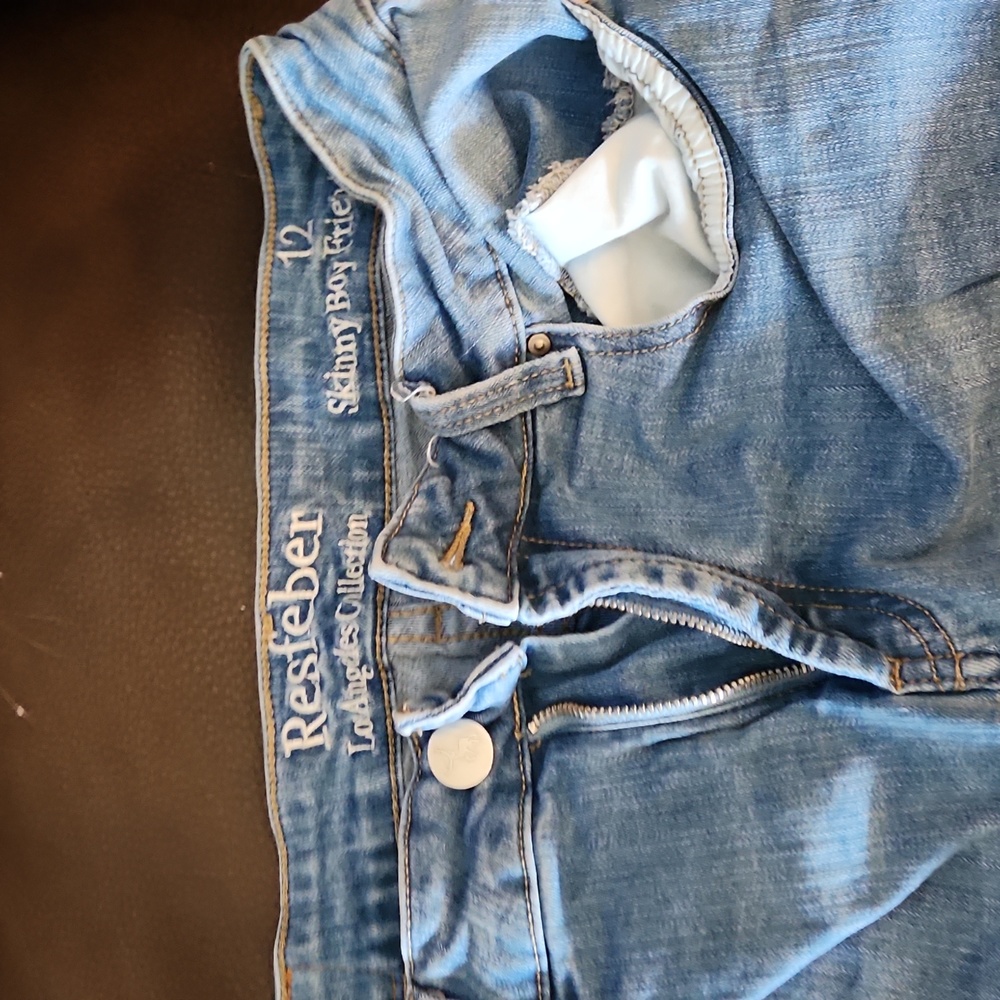 Jeans - Picture 3 of 4